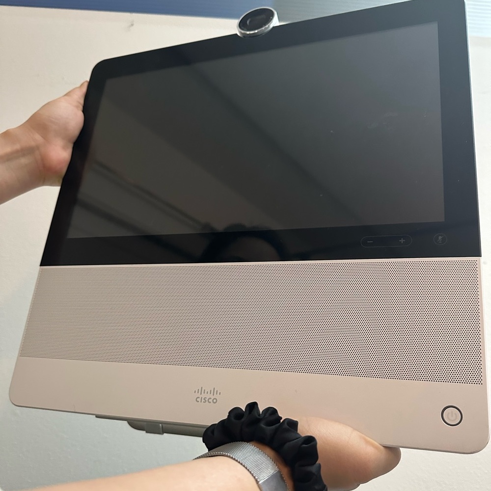 Cisco Desktop screen and webcam! We have 2!